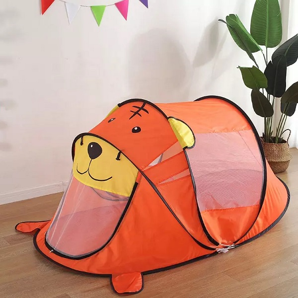2022 Wholesale Foldable Children’s Cartoon Bear Pop Up Toy Tents Kid’s Indoor And Outdoor Toy Teepee Featured Image