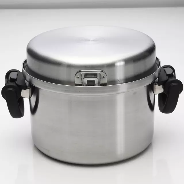 Portable outdoor camping picnic folding cooking pot Featured Image