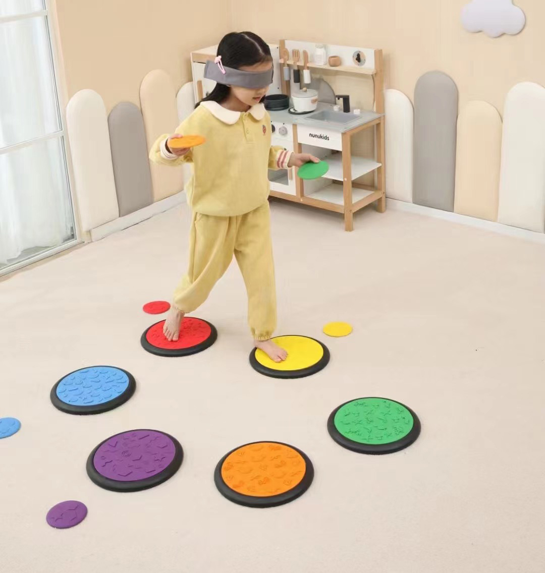 Matching Game Sensory Training Discs Tactile Stimulation for Kids Calming and Stimulating Early Learning Play With Eye Mask