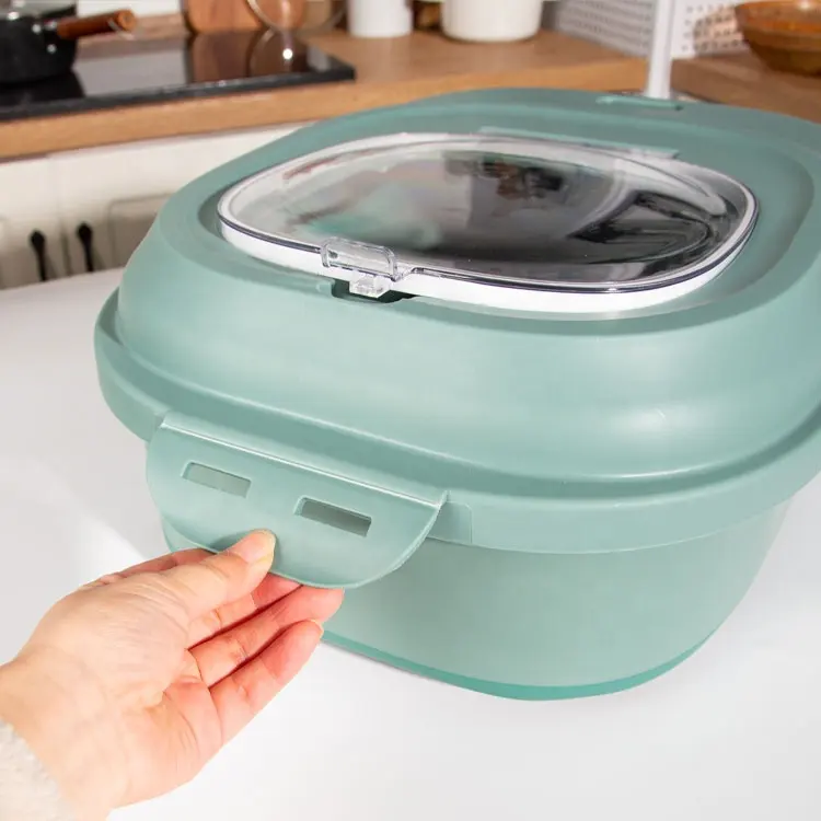 Moistureproof Sealing Large Plastic Dog Pantry Containers Bin Collapsible Pet Food Storage Container With Wheels